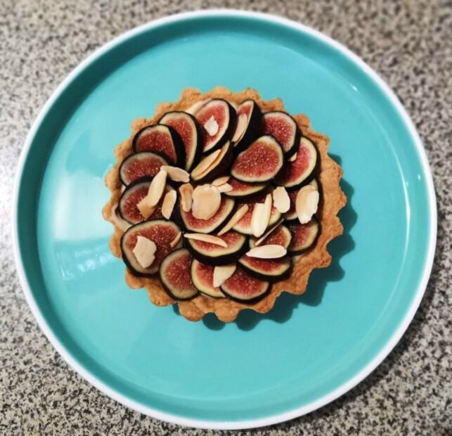 Aprende a preparar una tarta de higos con almendras