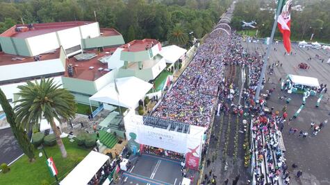 Titular de Sedena encabeza Medio Maratón por Centenario de la Constitución