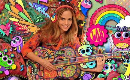 Llena de colores, viajes y un sillón elevador, así compartía su vida Amaparín Serrano en redes 