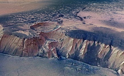 El agua antigua de Marte estaría atrapada en su corteza
