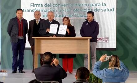 Firman AMLO y gobierno de Tlaxcala convenio para la federalización de la salud