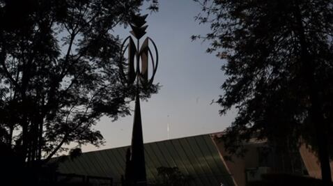 Video. Espiga de Centro Cultural Universitario se remece con sismo de 7.2 grados