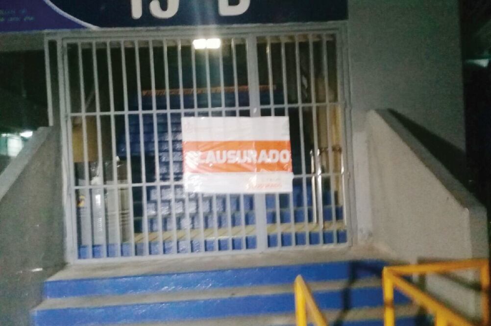 El estadio Jalisco fue clausurado por no cumplir las regulaciones. (ESPECIAL)