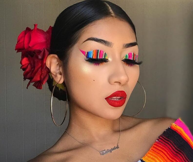 Inspírate en la maquillista y folklorista Melissa Isabel y consigue el perfecto beauty look para las fiestas Patrias Foto: Instagram