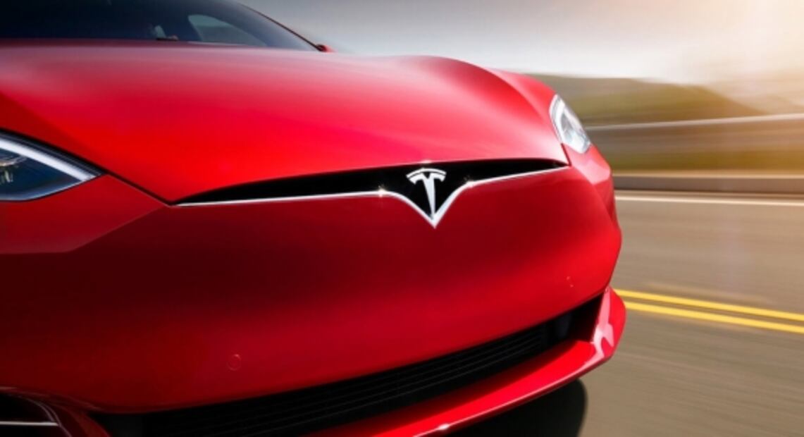Tesla producirá el Model S que aplastó el récord de Porsche