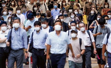 Gobernador de Osaka manda a ciudadanos a hacer gárgaras para evitar la Covid-19