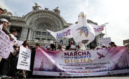 “¡Buena vida, buena muerte!”: Marchan para exigir una muerte digna en la CDMX