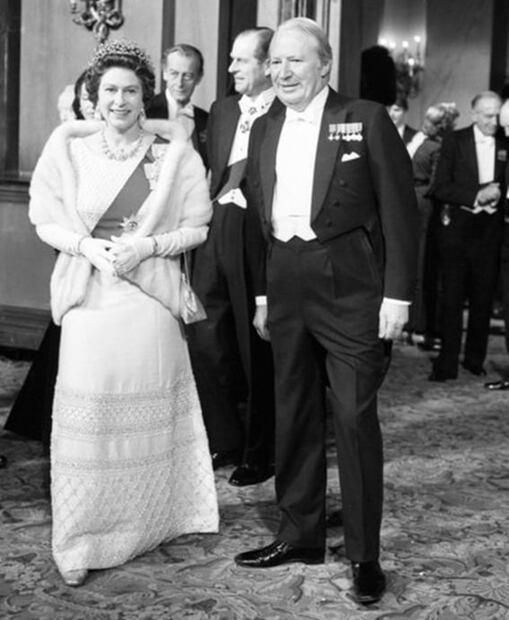 Boris Johnson y los otros 13 primeros ministros que han trabajado con la reina Isabel II 
