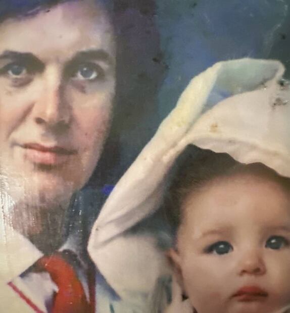 Camilo Blanes  comparte foto con su padre Camilo Sesto y desata comentarios en redes.
