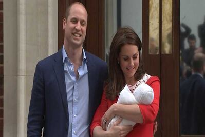 Kate Middleton abandona hospital con su tercer hijo en brazos