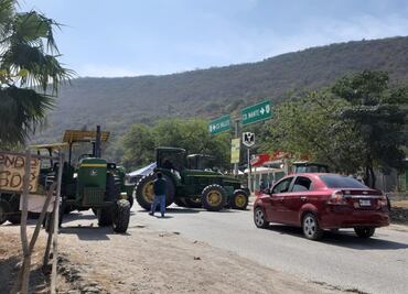 Productores agrícolas realizan dos bloqueos carreteros en Tamaulipas