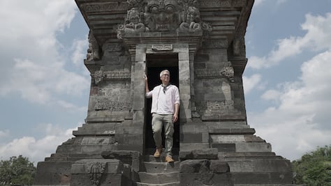 Peter Lee acerca la historia de Asia a los jóvenes