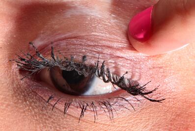 Tres productos populares para el cuidado de la piel, ¿qué dice la ciencia sobre su eficacia?