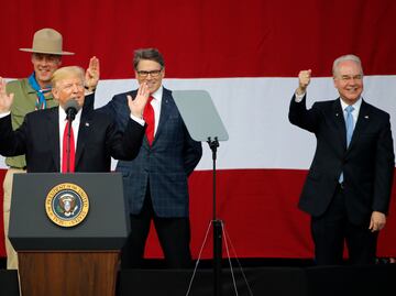 Trump convierte reunión con Boy Scouts en mitin político; provoca ola de críticas