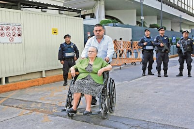 Dan visa humanitaria a mamá de "El Chapo"