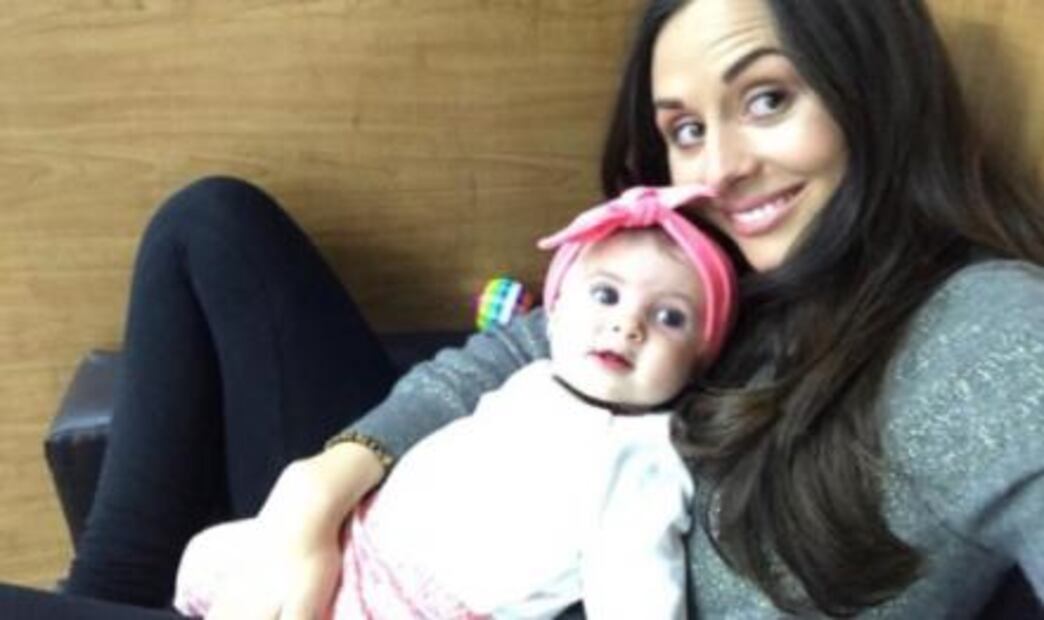 Hija de Zuria Vega encanta en las redes sociales 