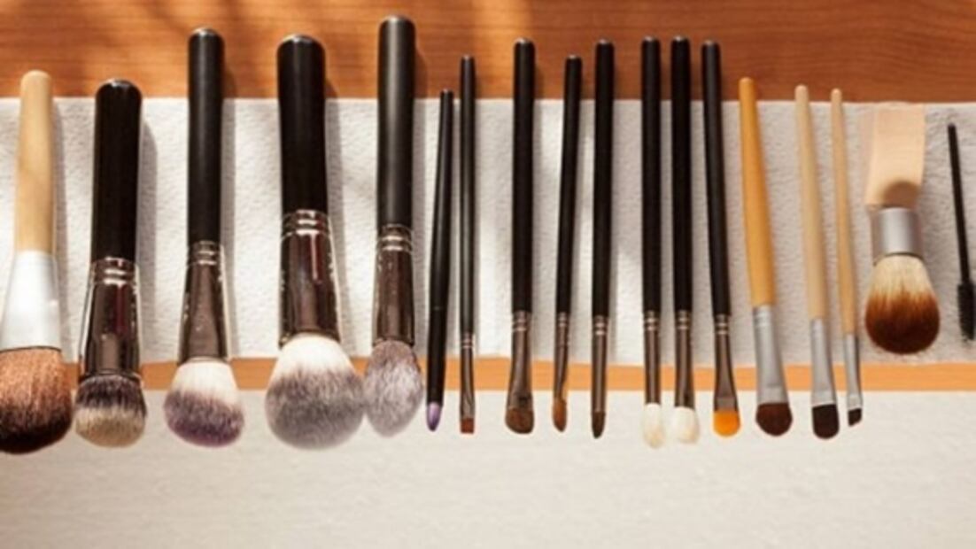 5 reglas básicas para lavar tus brochas de maquillaje