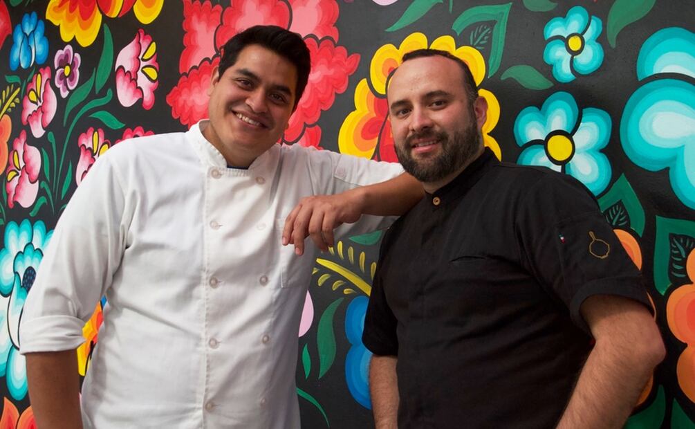 Los chefs Ezequiel Garnica y Jorge Sibaja de Tezontle Restaurante. Foto: cortesía
