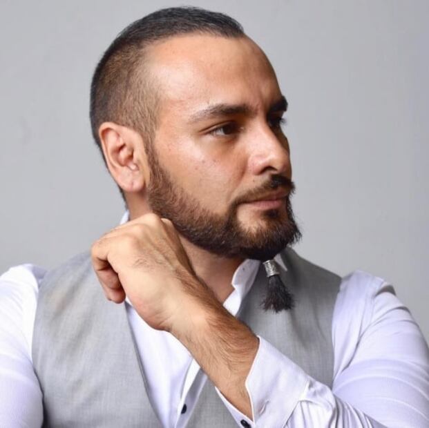 ¿Qué son las terapias de autosanación como la de Ricardo Ponce y por qué tanta gente cae?