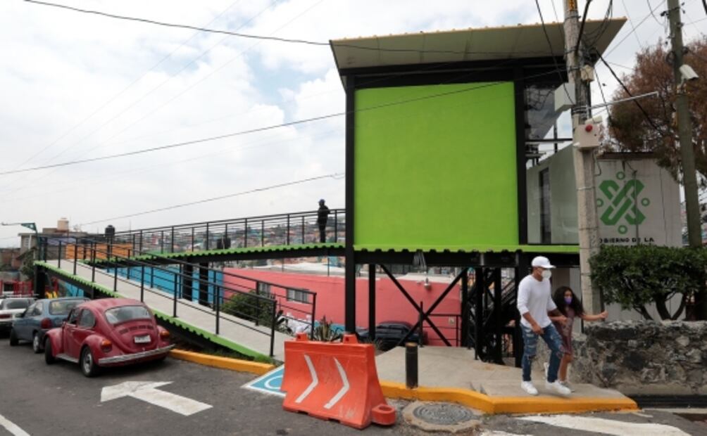Elevador en Álvaro Obregón da un respiro a unos y a otros los obliga a rodearlo