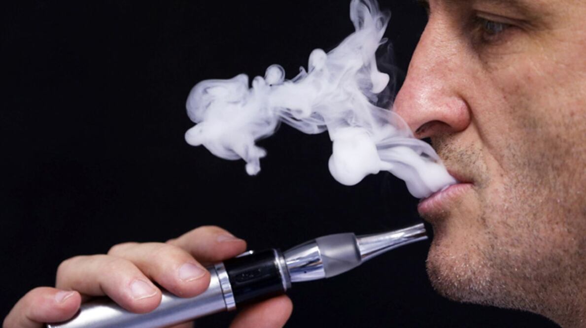 Vapeador es otra forma de llamar a los cigarros electrónicos. Foto: El Universal, archivo 