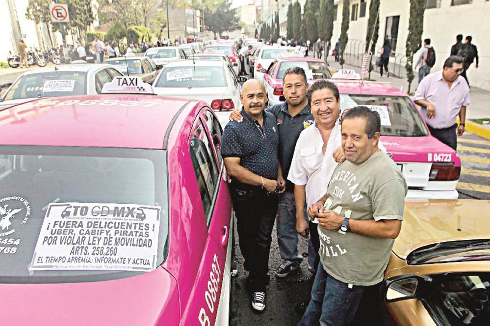 Transportistas prevén bloqueos en Tlalpan, Periférico y Reforma, entre otros puntos. Se manifestarán en contra de aplicaciones como Uber y Cabify. Foto: Archivo/EL UNIVERSAL
