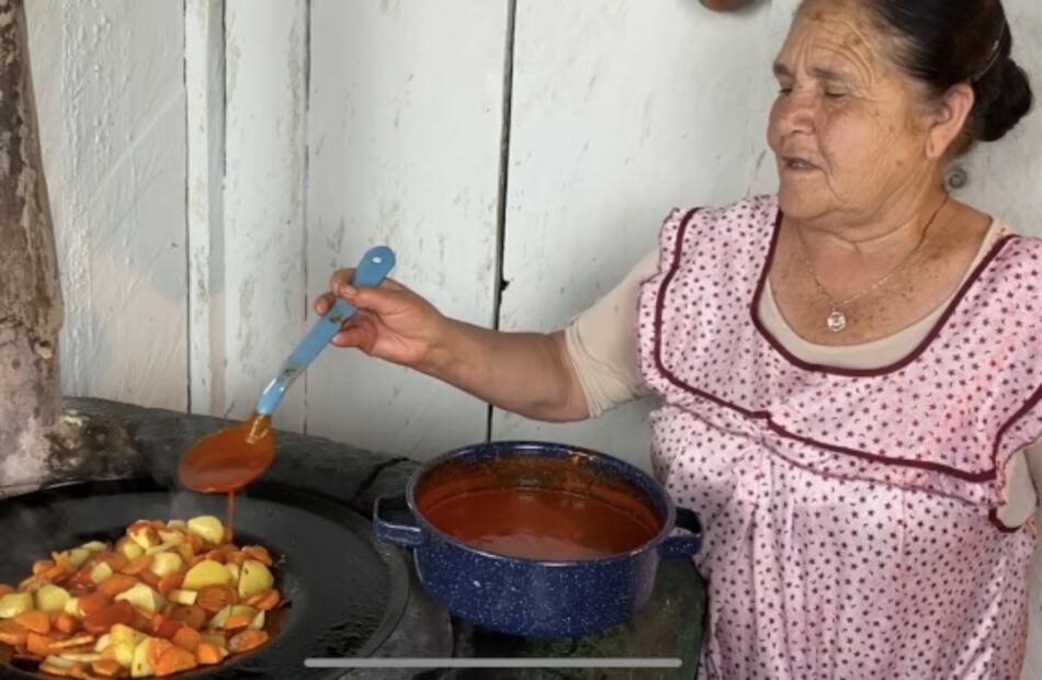 Las enchiladas de doña Ángela de "De mi rancho a tu cocina"