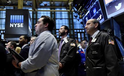 Bolsa de Nueva York rinde homenaje a víctimas en París