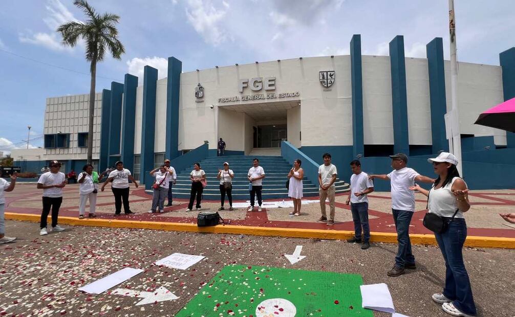 Al grito de “liberen a Lesly, Lesly es inocente”, familiares y amigos protestaron por su liberación (11/03/2025). Foto: Especial