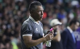 Nacho Ambriz renuncia al banquillo de León tras la goleada de Xolos en el Nou Camp