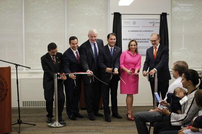 Inaugura Ruiz Massieu consulado número 50 en Estados Unidos