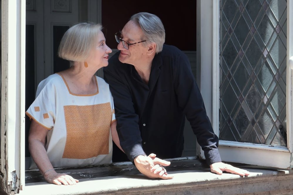 Alberto Ruy Sánchez y Margarita de Orellana, pareja en la vida y en la edición, al frente de Artes de México desde hace más de tres décadas.​FERNANDA ROJAS / EL UNIVERSAL