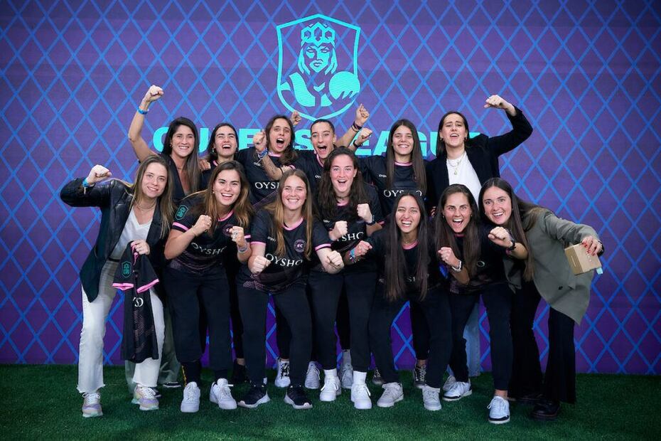 Ellas son las 11 jugadoras de "Kunitas", equipo del Kun Agüero en la Queens League de Gerard Piqué. / Foto: Tomada de la página oficial de la Queens League. 