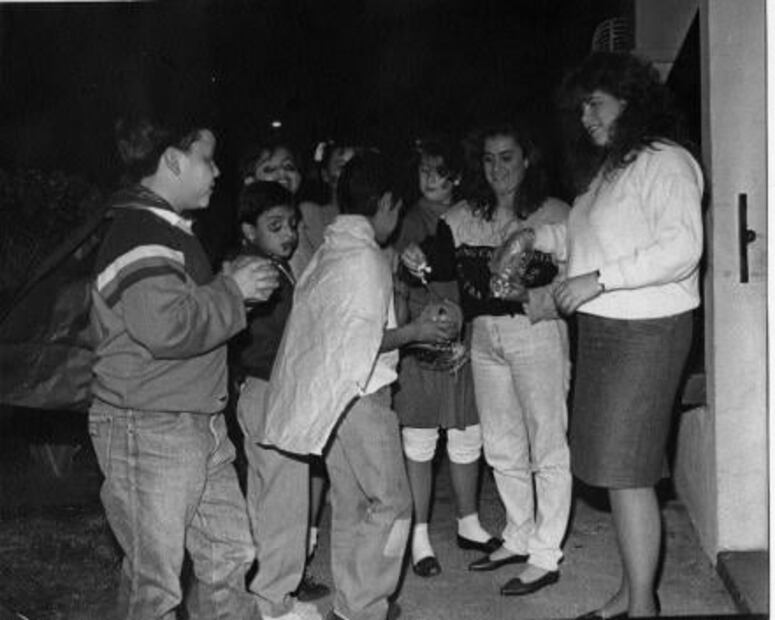 “Pedir calaverita” no es sólo tradición gringa 