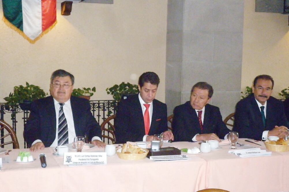 Javier Medina Peñaloza, presidente del Tribunal Superior de Justicia del Estado de México, afirmó que aplicarán las penalizaciones correspondientes a quien desobedezca las normas estatales (JUAN MANUEL BARRERA. EL UNIVERSAL)