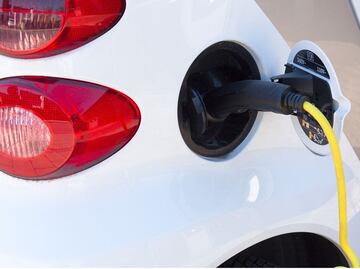 Iniciativa de autos eléctricos en EU pone en riesgo un millón de empleos en México: Coparmex