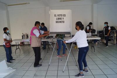 Inicia la apertura de casillas en los estados en donde este domingo habrá elecciones