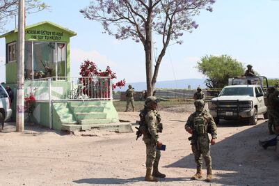 Aseguran 97 vehículos y 21 inmuebles al Cártel Santa Rosa de Lima