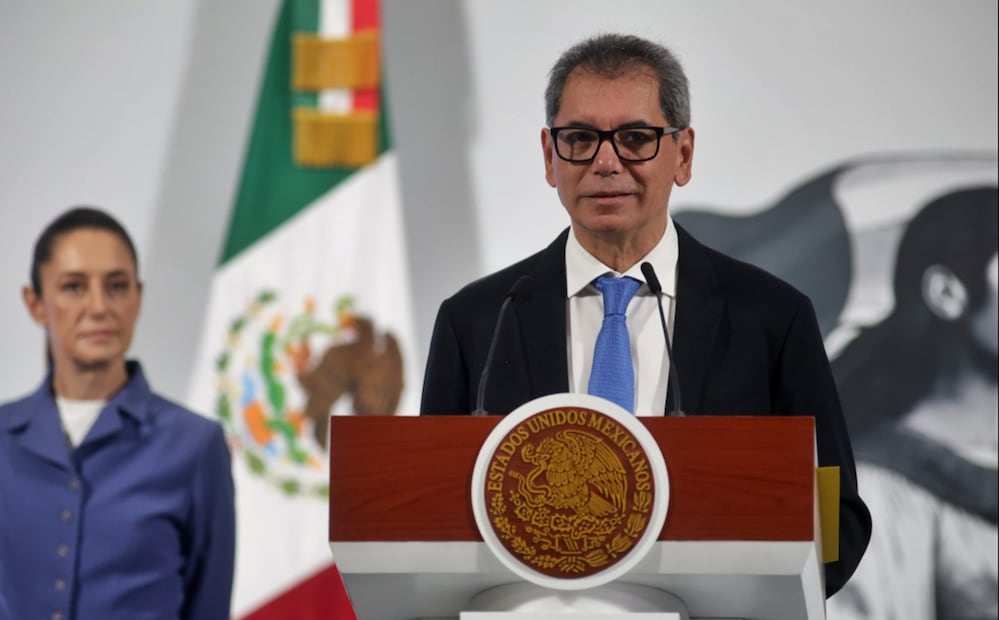 Luego que Comisión Nacional Bancaria y de Valores (CNBV) decretó la intervención gerencial temporal de CIBanco, de Intercam Banco y de Vector Casa de Bolsa tras los señalamientos de lavado de dinero por el Departamento del Tesoro de EUA, el secretario de Hacienda y Crédito Público, Edgar Amador Zamora, explicó que esta decisión fue para garantizar que no hubiera interrupciones en el sistema bancario y cuidar de manera preventiva también los ahorros de los clientes de esas instituciones. Foto: Carlos Mejía/EL UNIVERSAL
