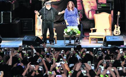  George R. R. Martin seized his throne in Guadalajara International  Book Fair 