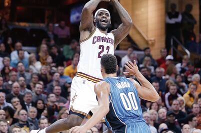 Cavaliers, invicto y James con marca