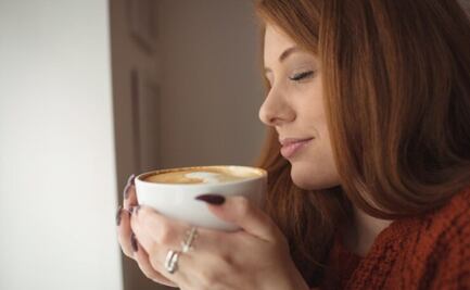 Transforma tu café con estas dos especias; ayuda a proteger tu cerebro de la degeneración neuronal