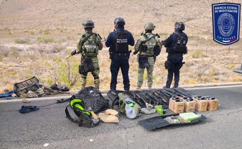 Aseguran arsenal tras enfrentamiento en carretera Ojinaga-Aldama en Chihuahua (23/04/2025). Foto: Especial