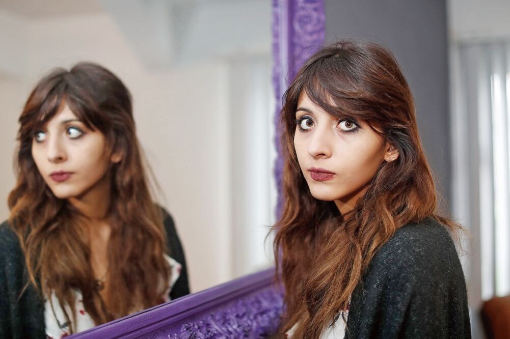 Sofía vivió cinco años con anorexia. Con 1.72 de estatura, pasó de pesar 66 kilos a 45. El abuso sexual infantil y los estereotipos sociales de belleza fueron los factores que detonaron su TCA (LUIS CORTÉS. EL UNIVERSAL)