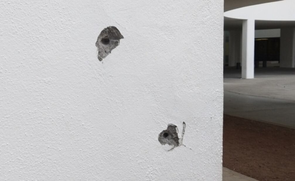 Policía Estatal se enfrenta con grupo armado en IMSS de Reynosa