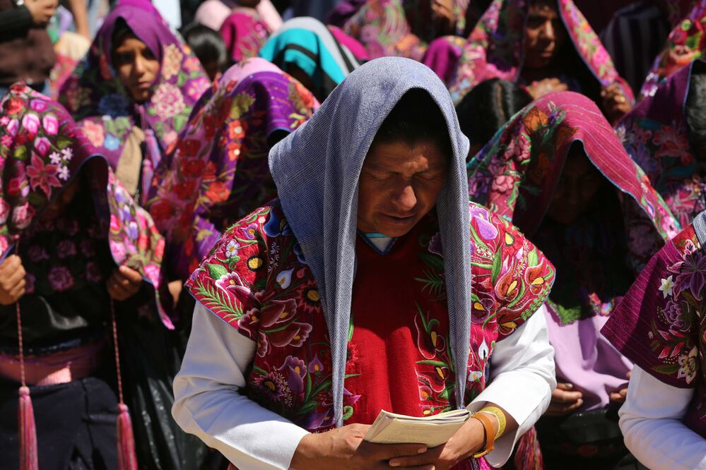 El obispo Arizmendi lamentó que 10 mil indígenas no hayan entrado a misa pese a tener boleto (Archivo. EL UNIVERSAL)