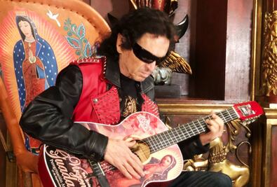 Alex Lora y su devoción a la Virgen de Guadalupe, ¿cómo surgió?