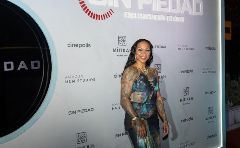 El director Timur Bekmambetov y la coprotagonista Kali Reis mostraron su buen ánimo durante el encuentro con los fans. Foto: Hugo Salvador / EL UNIVERSAL