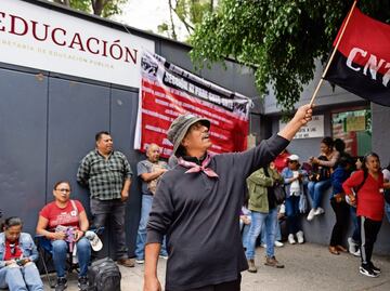 CNTE alista bloqueó por 5 horas de instituciones financieras; paro indefinido cumple 12 días