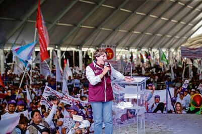 Con el apoyo de las corcholatas, Delfina augura la victoria de la verdad